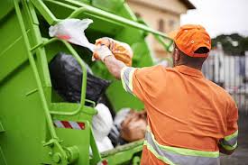 Best Retail Junk Removal  in Attica, MI